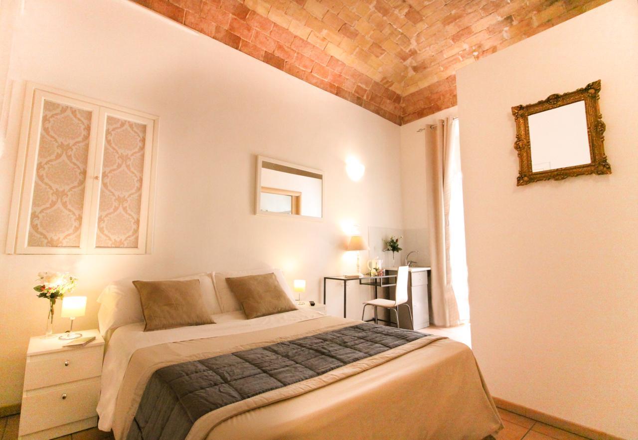 Machiavelli Pensionat 2*